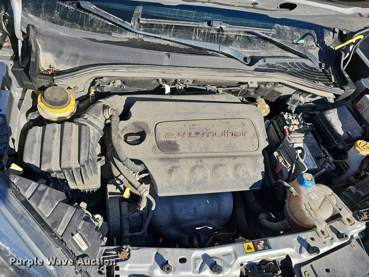 image for item IO9828 2015 Dodge Ram ProMaster City van