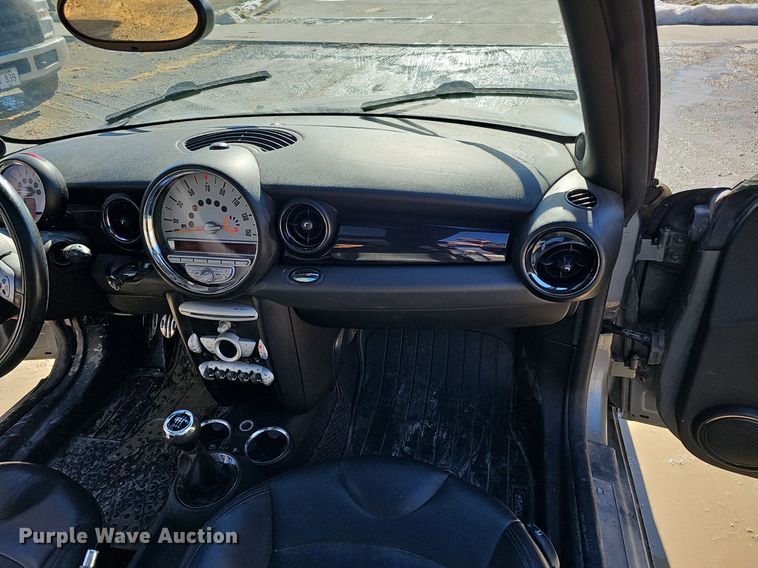 image for item IO9829 2008 Mini  Cooper S 