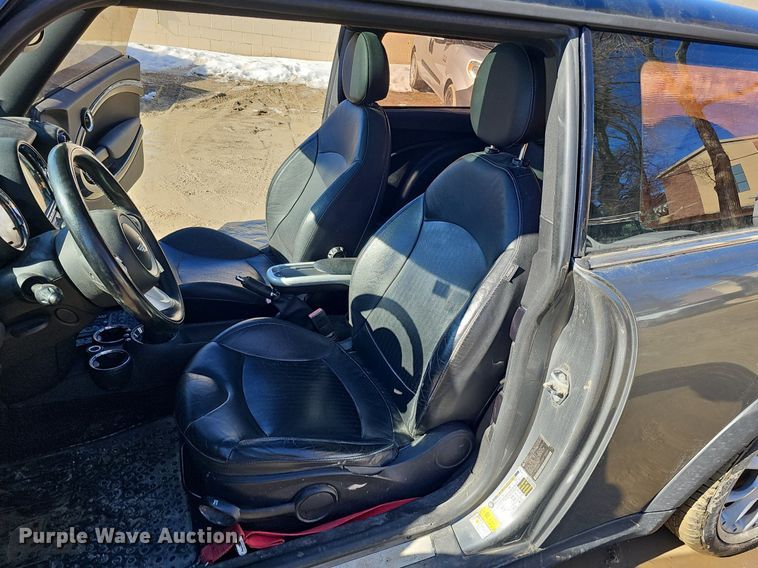 image for item IO9829 2008 Mini  Cooper S 