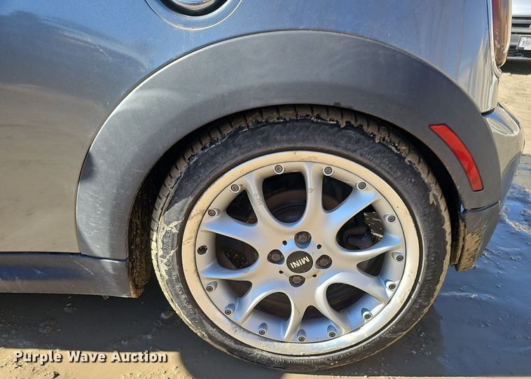 image for item IO9829 2008 Mini  Cooper S 