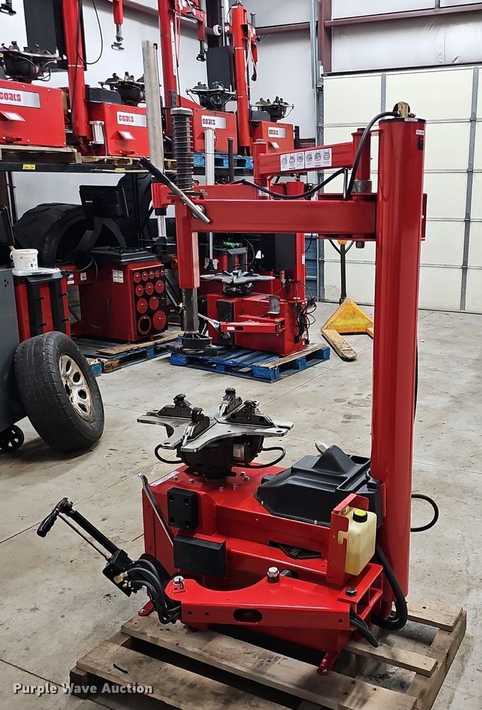 image for item IO9845 Coats 70X-AH-3 rim clamp tire machine