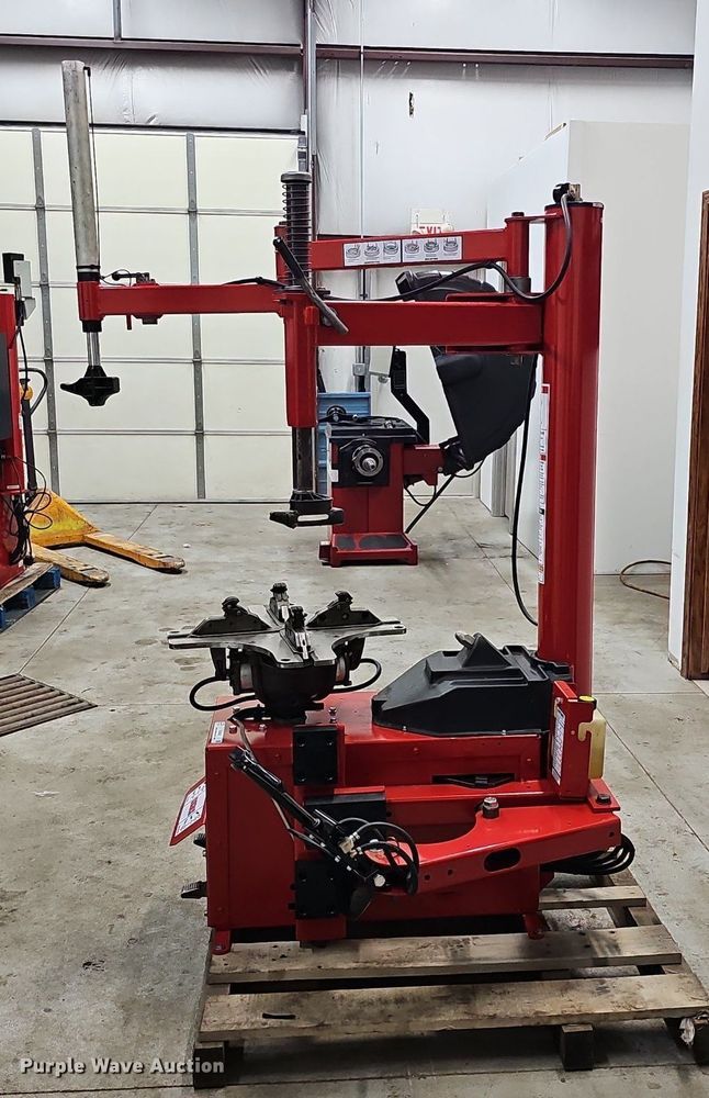 image for item IO9845 Coats 70X-AH-3 rim clamp tire machine