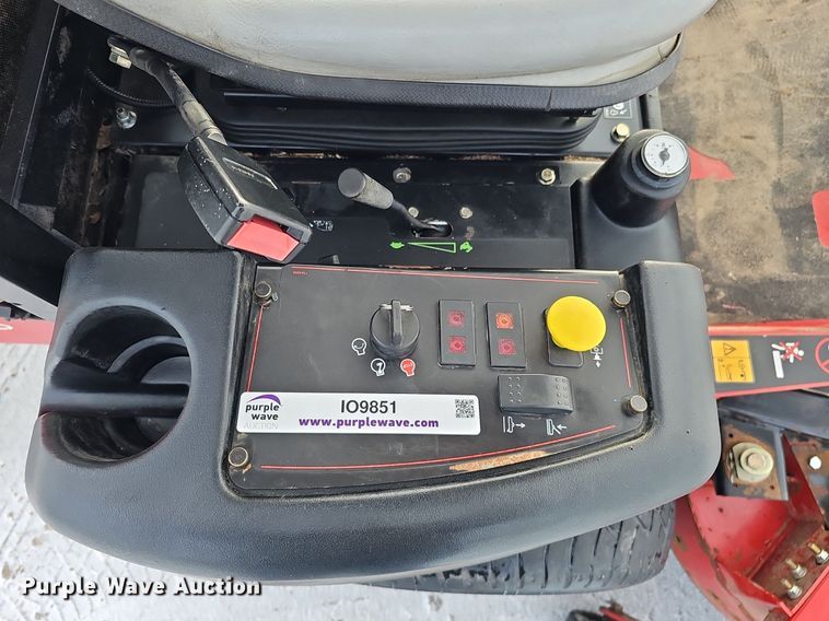 image for item IO9851 Toro Groundsmaster 3280 D lawn mower