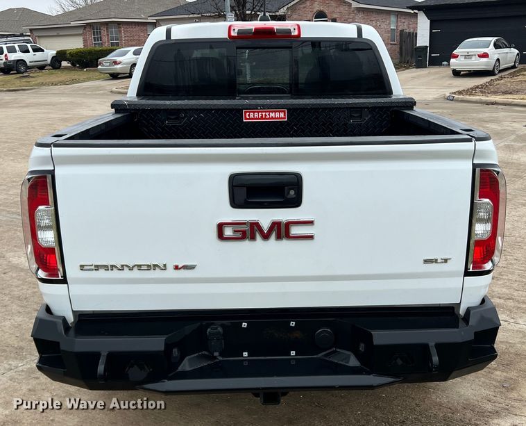 image for item JT9026 2018 GMC  Canyon SLT Crew Cab pickup truck