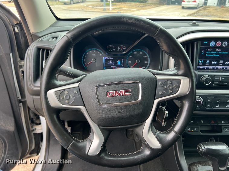 image for item JT9026 2018 GMC  Canyon SLT Crew Cab pickup truck