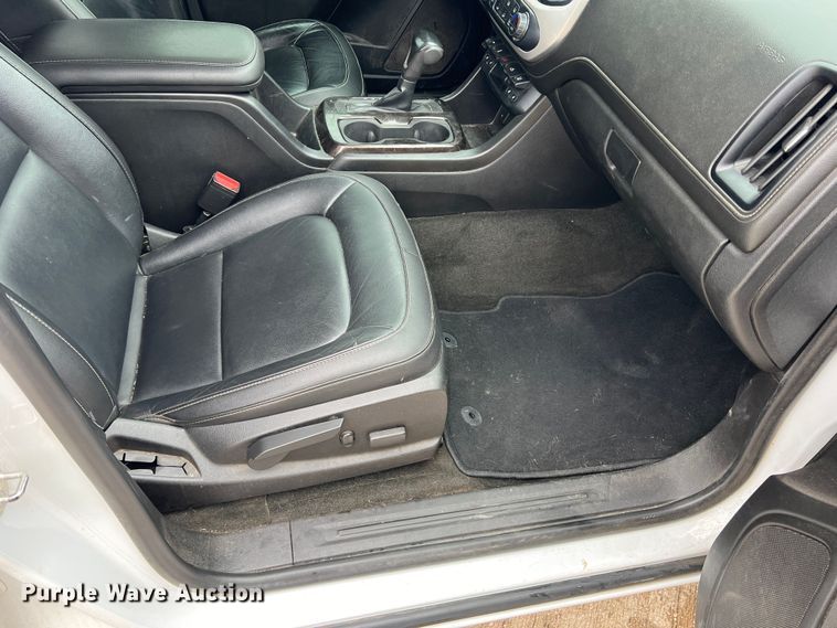 image for item JT9026 2018 GMC  Canyon SLT Crew Cab pickup truck