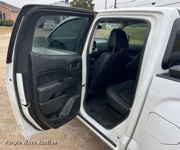 image for item JT9026 2018 GMC  Canyon SLT Crew Cab pickup truck