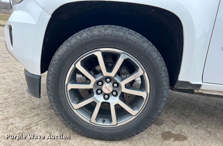 image for item JT9026 2018 GMC  Canyon SLT Crew Cab pickup truck