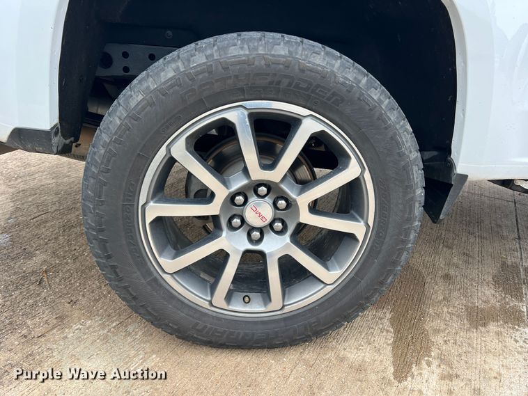 image for item JT9026 2018 GMC  Canyon SLT Crew Cab pickup truck