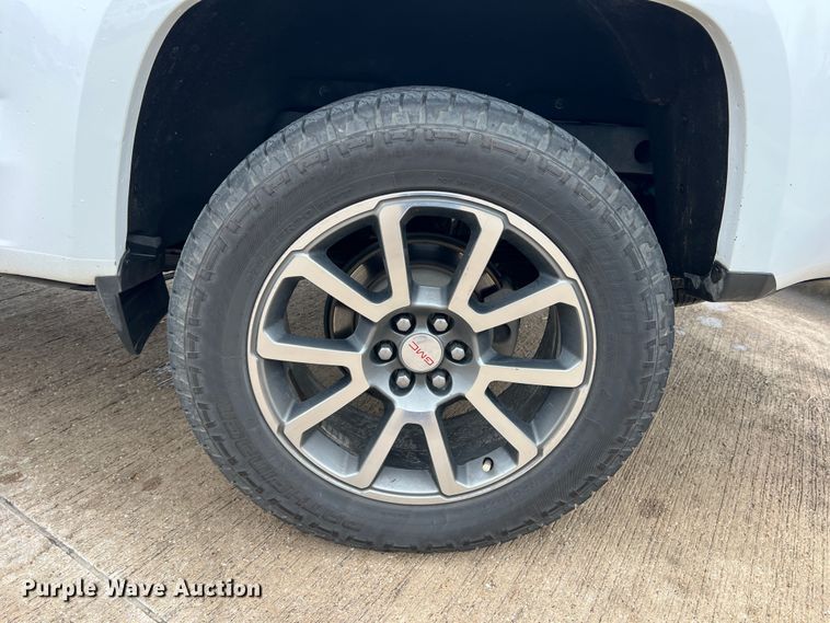 image for item JT9026 2018 GMC  Canyon SLT Crew Cab pickup truck