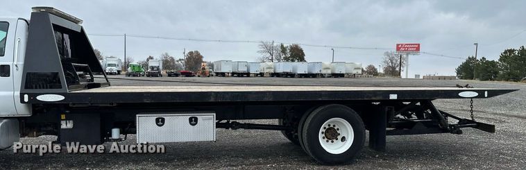 image for item KH9661 2013 Ford F750 Super Duty rollback truck