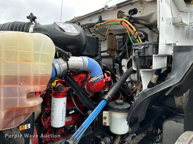 image for item KH9661 2013 Ford F750 Super Duty rollback truck