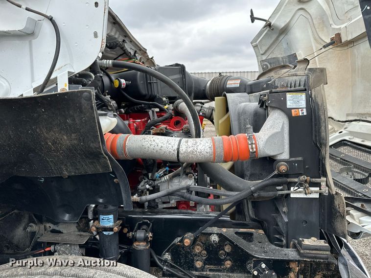 image for item KH9661 2013 Ford F750 Super Duty rollback truck