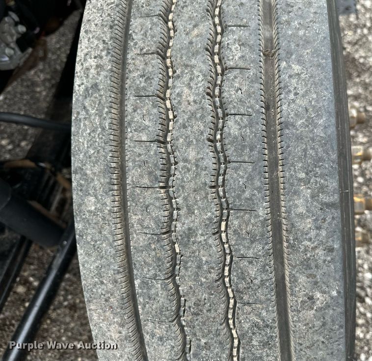 image for item KH9661 2013 Ford F750 Super Duty rollback truck