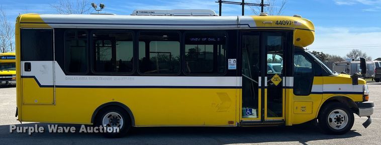 image for item KV9903 2017 Chevrolet Express shuttle bus