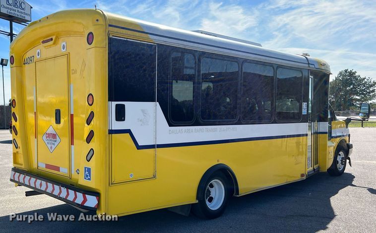 image for item KV9903 2017 Chevrolet Express shuttle bus