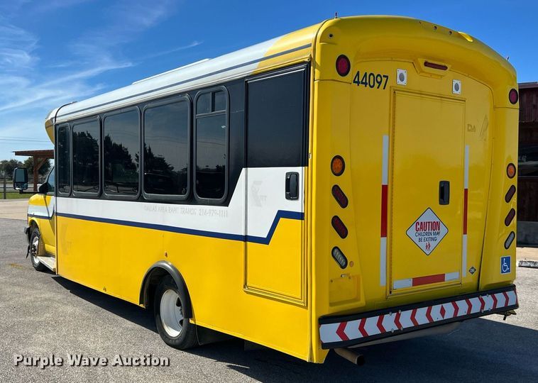 image for item KV9903 2017 Chevrolet Express shuttle bus