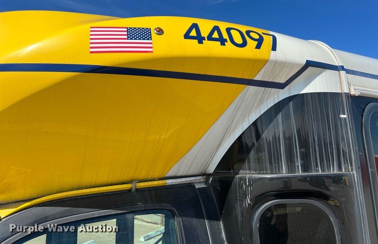 image for item KV9903 2017 Chevrolet Express shuttle bus