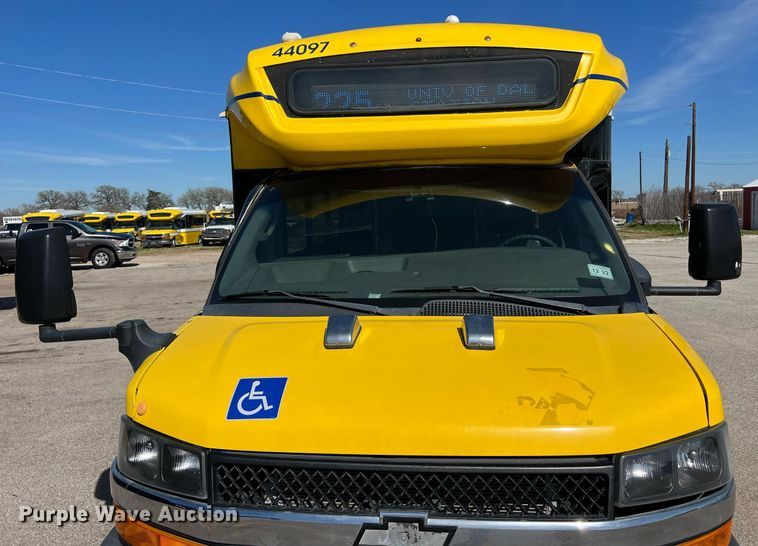 image for item KV9903 2017 Chevrolet Express shuttle bus