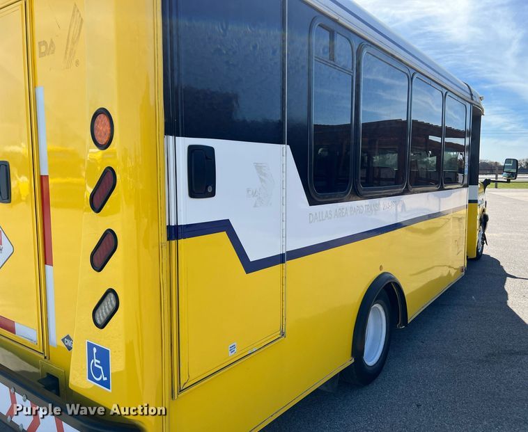 image for item KV9903 2017 Chevrolet Express shuttle bus