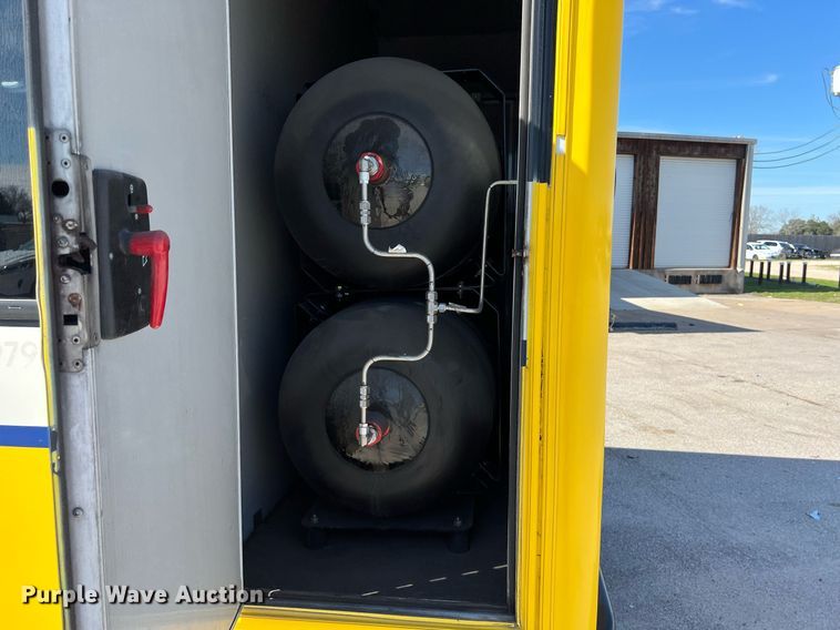 image for item KV9903 2017 Chevrolet Express shuttle bus