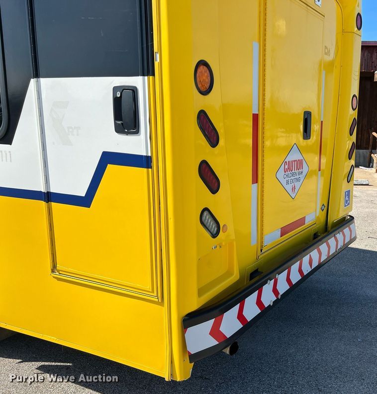 image for item KV9903 2017 Chevrolet Express shuttle bus