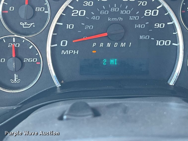 image for item KV9903 2017 Chevrolet Express shuttle bus