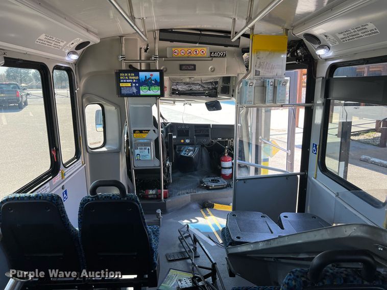 image for item KV9903 2017 Chevrolet Express shuttle bus