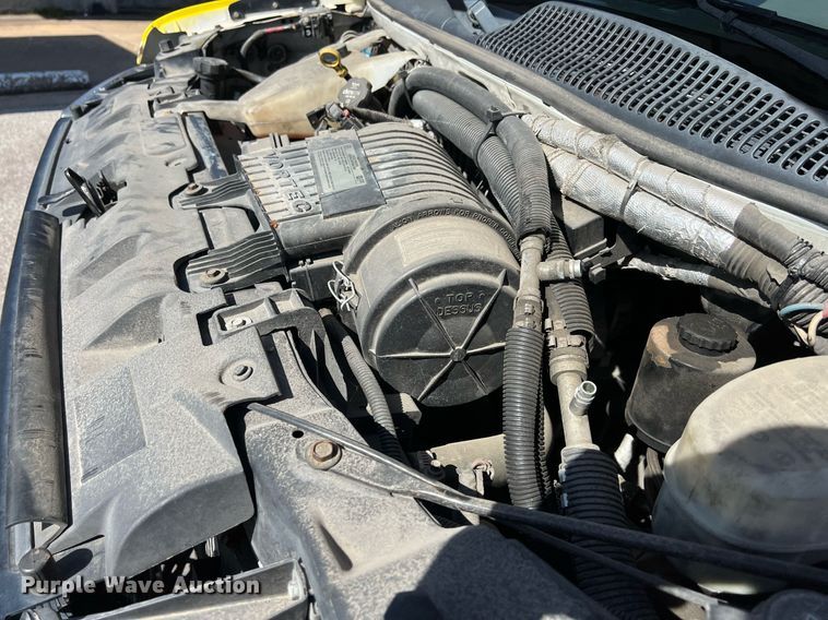 image for item KV9903 2017 Chevrolet Express shuttle bus