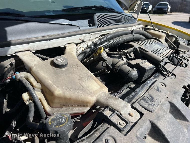 image for item KV9903 2017 Chevrolet Express shuttle bus