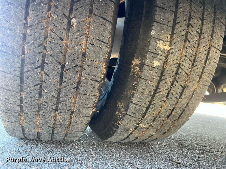 image for item KV9903 2017 Chevrolet Express shuttle bus