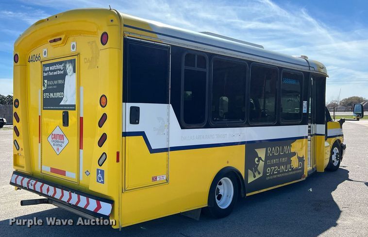 image for item KV9904 2017 Chevrolet Express shuttle bus