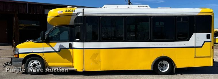 image for item KV9904 2017 Chevrolet Express shuttle bus