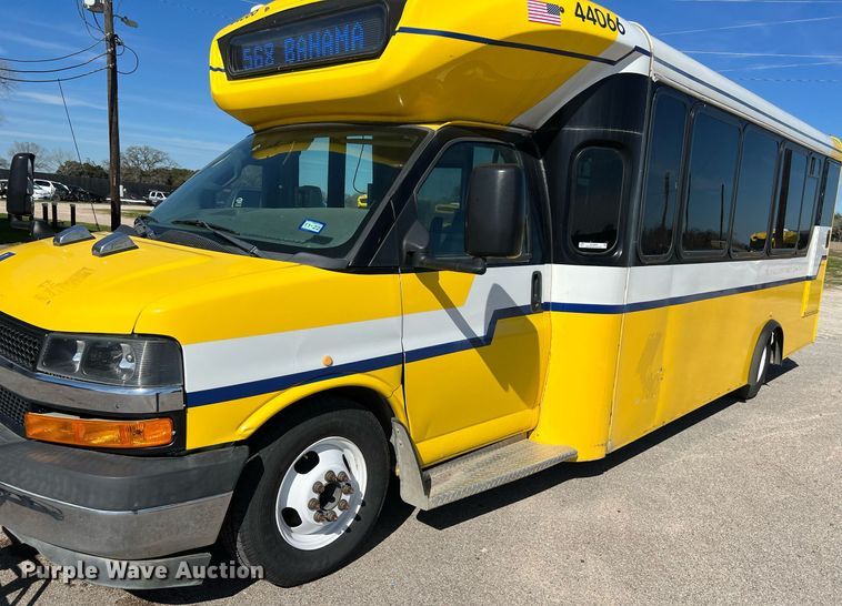 image for item KV9904 2017 Chevrolet Express shuttle bus