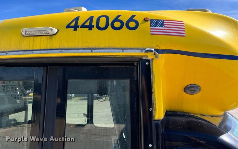 image for item KV9904 2017 Chevrolet Express shuttle bus