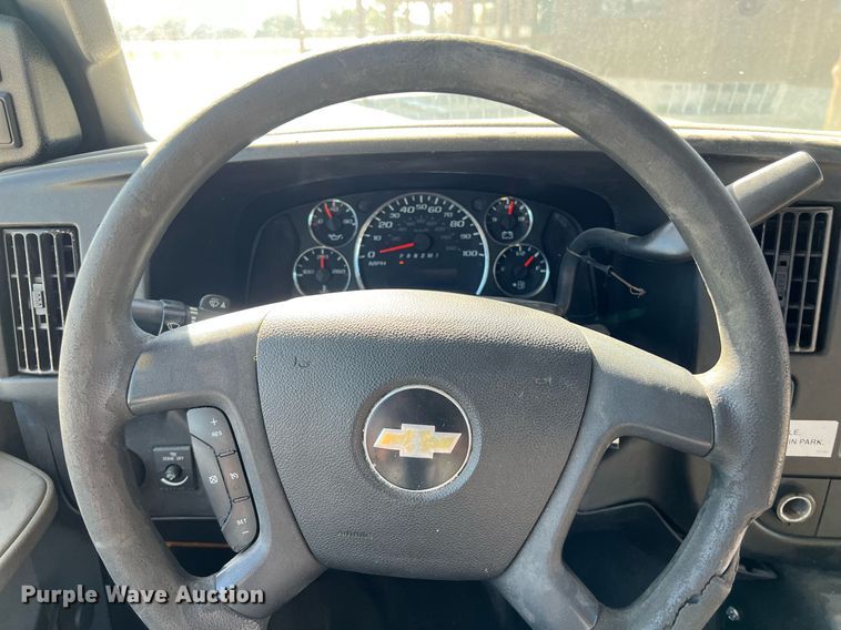 image for item KV9904 2017 Chevrolet Express shuttle bus