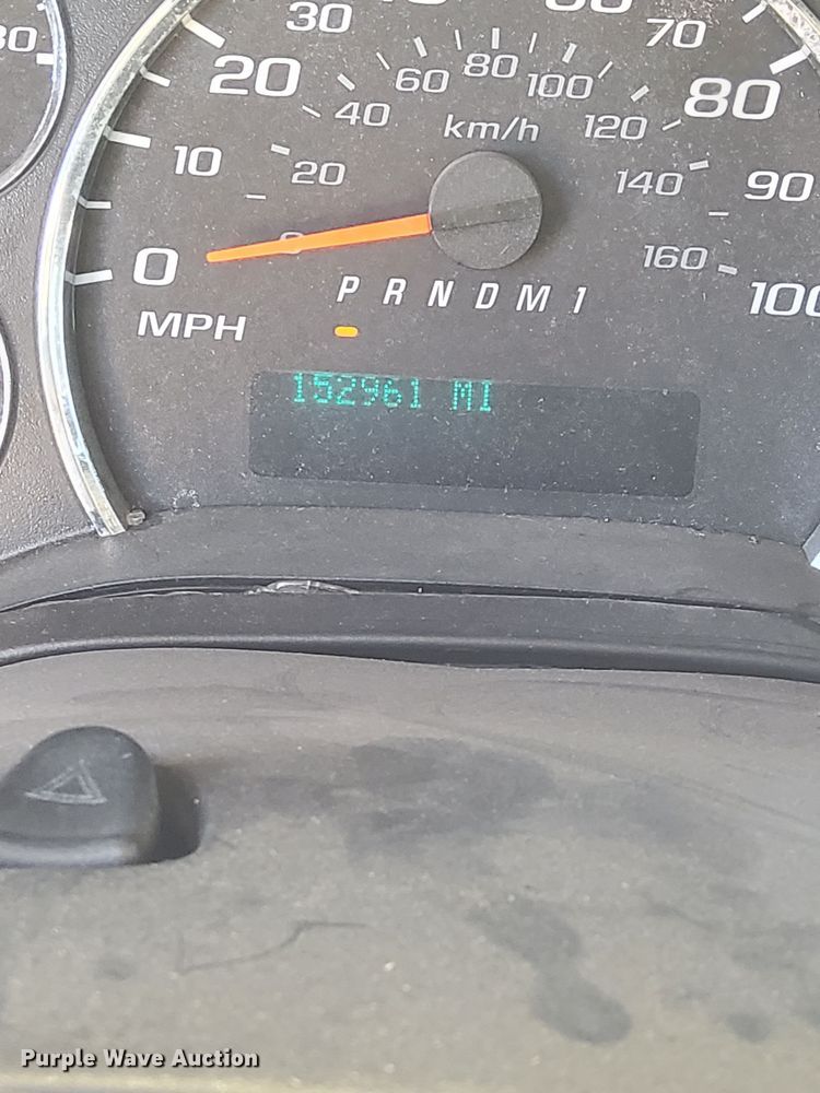 image for item KV9904 2017 Chevrolet Express shuttle bus