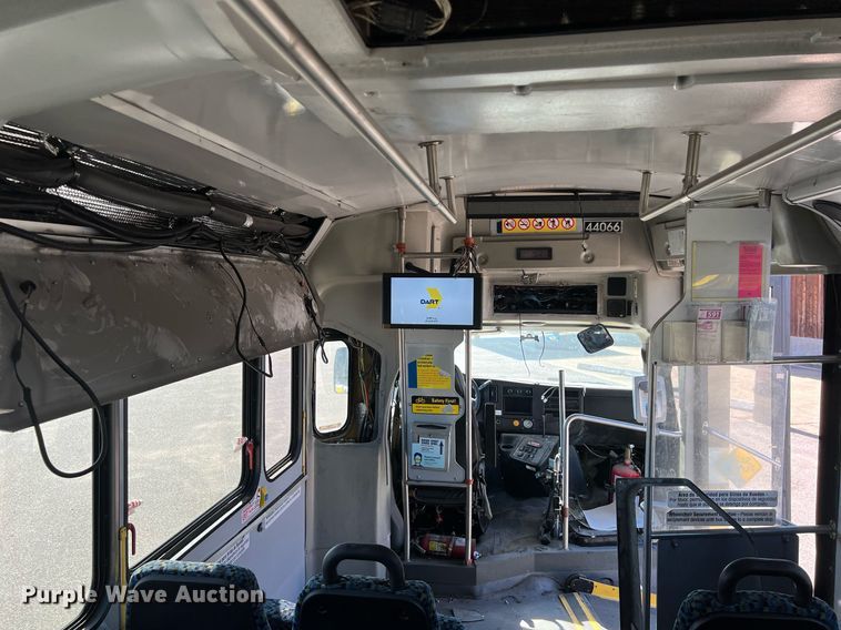 image for item KV9904 2017 Chevrolet Express shuttle bus