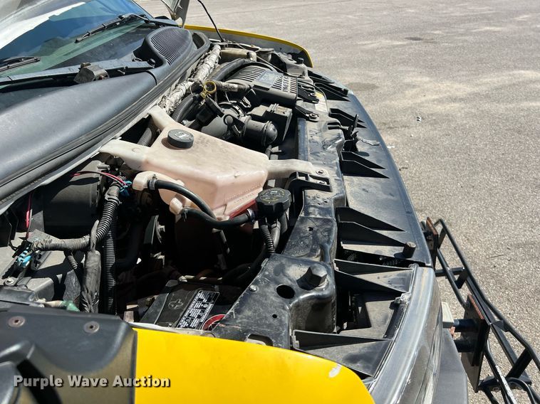 image for item KV9904 2017 Chevrolet Express shuttle bus