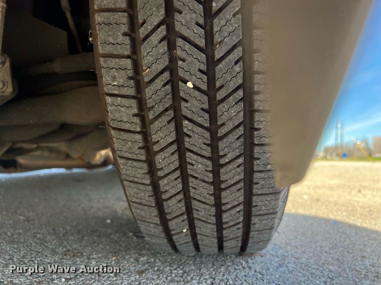 image for item KV9904 2017 Chevrolet Express shuttle bus