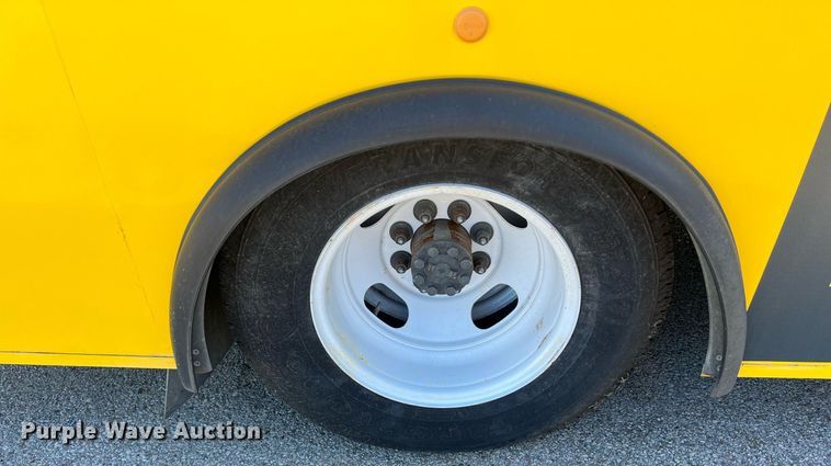 image for item KV9904 2017 Chevrolet Express shuttle bus