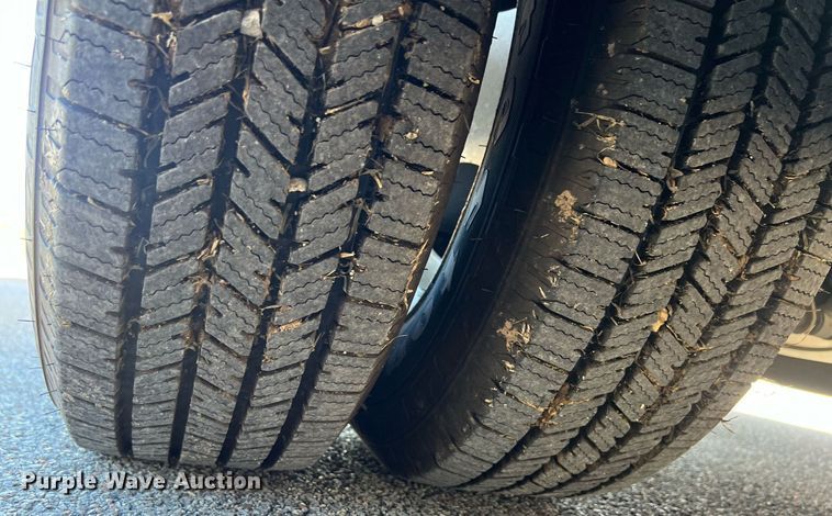 image for item KV9904 2017 Chevrolet Express shuttle bus