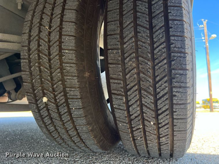 image for item KV9904 2017 Chevrolet Express shuttle bus