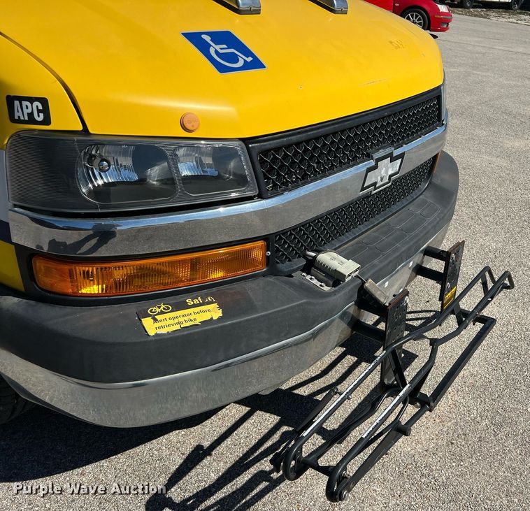 image for item KV9906 2016 Chevrolet Express shuttle bus