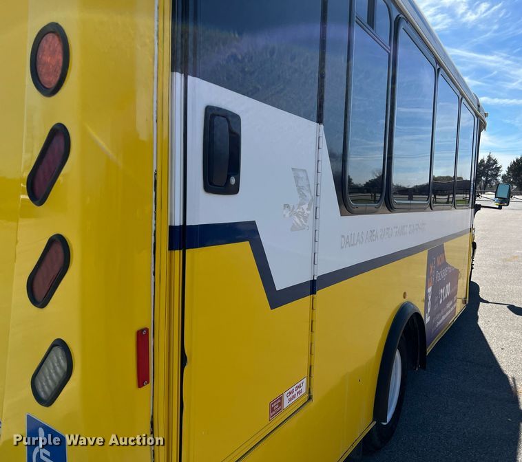 image for item KV9906 2016 Chevrolet Express shuttle bus