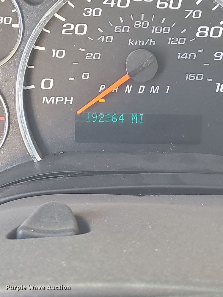 image for item KV9906 2016 Chevrolet Express shuttle bus