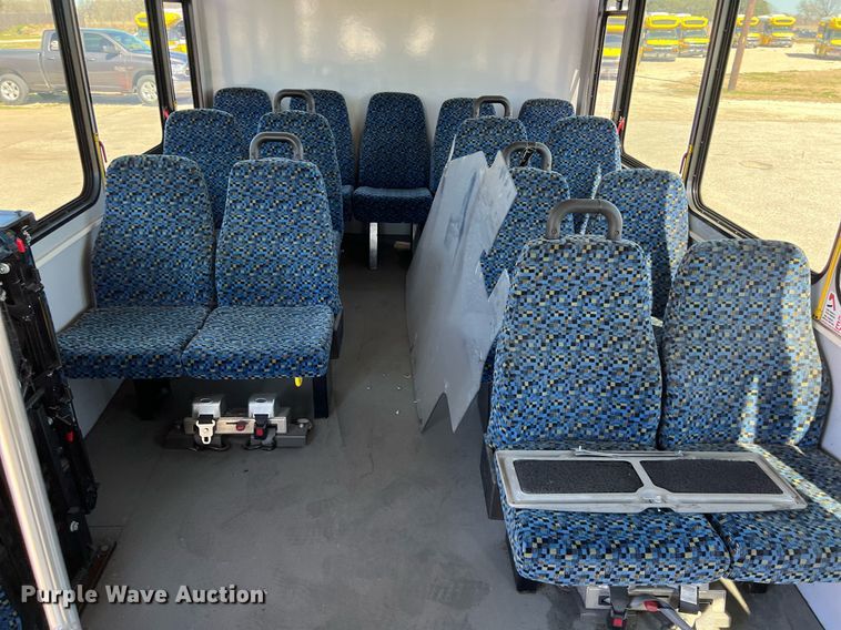 image for item KV9906 2016 Chevrolet Express shuttle bus