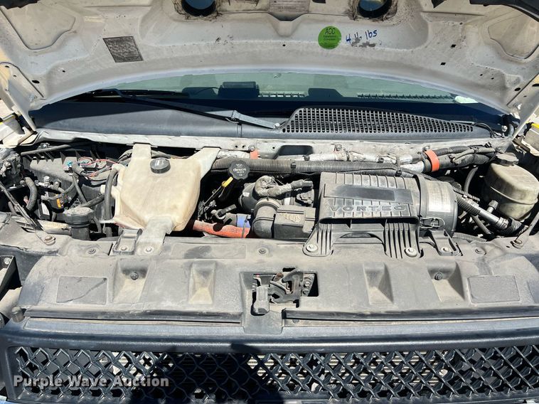 image for item KV9906 2016 Chevrolet Express shuttle bus