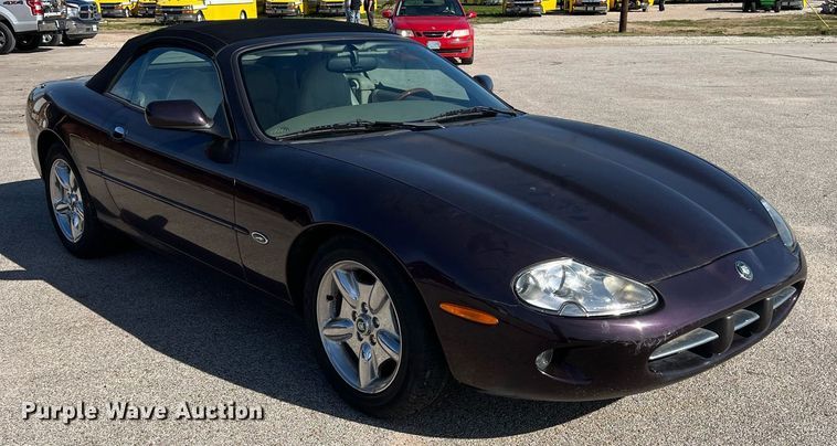 image for item KV9908 1999 Jaguar XK8 convertible