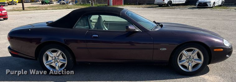 image for item KV9908 1999 Jaguar XK8 convertible